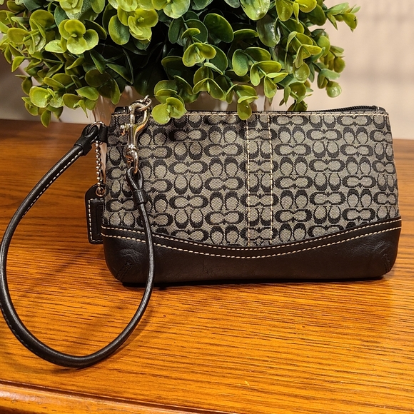 Coach Signature "C" Black Wristlet - Picture 2 of 5